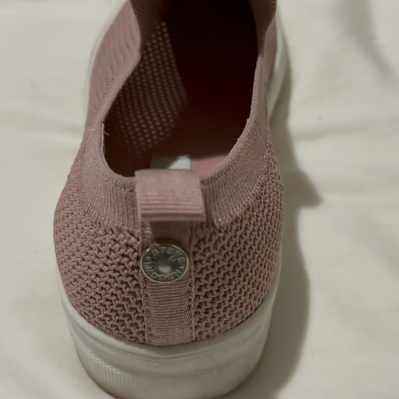 Blush pink canvas shoes. - Picture 7 of 7